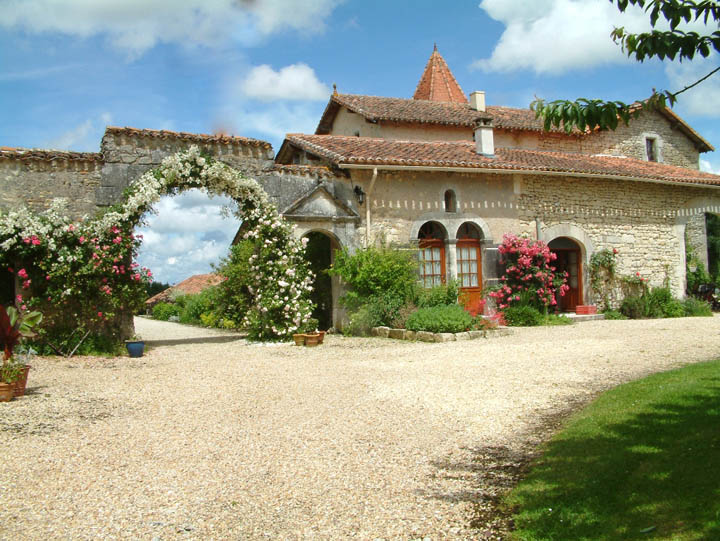 Luxury gite the Petit Chateau external