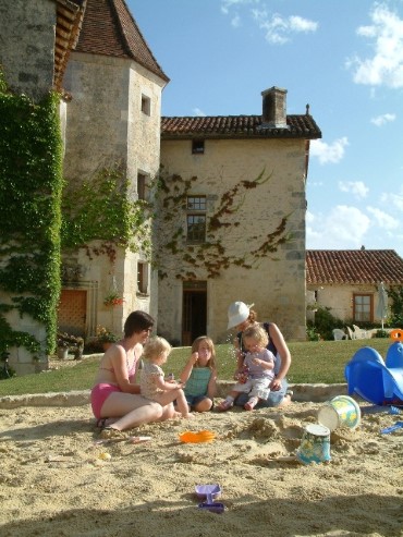 Baby friendly holidays in SW France